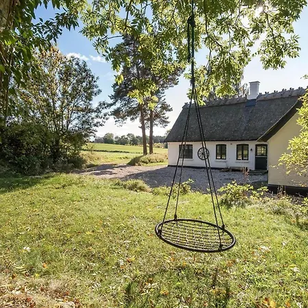 Semesterbostad 3331-stege-raby-sovej-1
